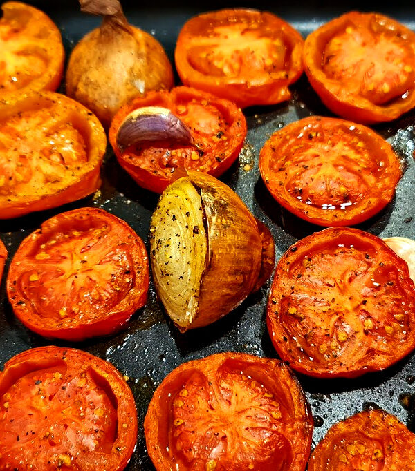 Tyrkisk tomatsuppe med bagte tomater